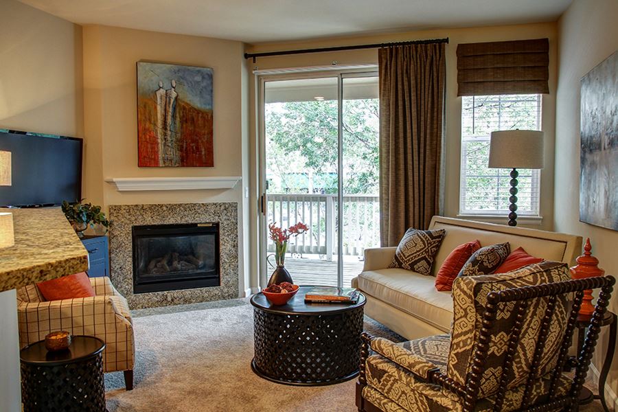 Downtown Austin Apartments on Rainey Street SkyHouse Austin Gallery