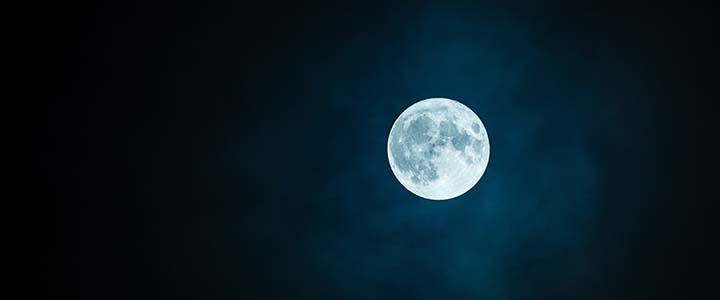 Sincerely, Simpson | Simpson Housing & Simpson Property Group Blog | Healthy Evening Habits | Moon