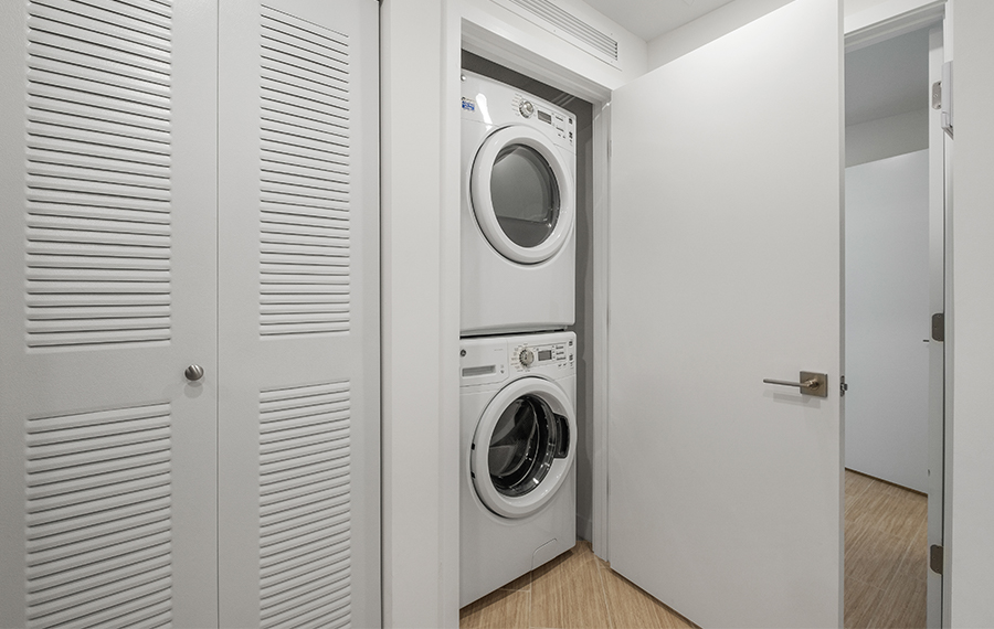 Miami FL Apartments for Rent - LaVida Apartments - Washer and Dryer