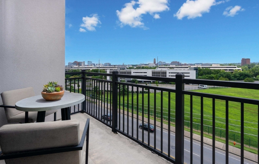 2700 Charlotte - Nashville, TN - bathroom - apartments for rent in west nashville