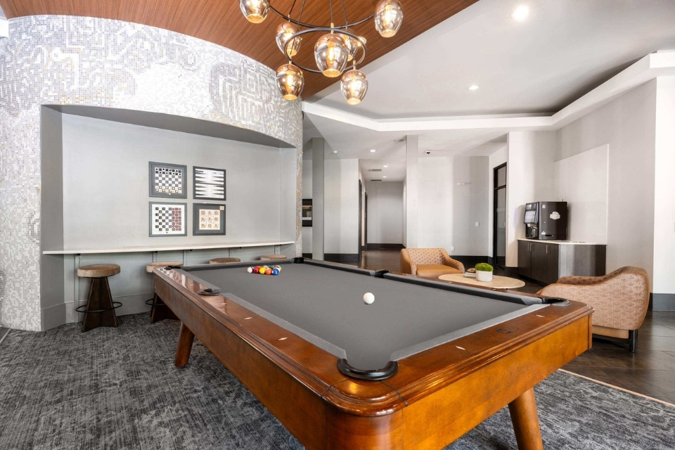 2700 Charlotte Ave Apartments - Clubroom