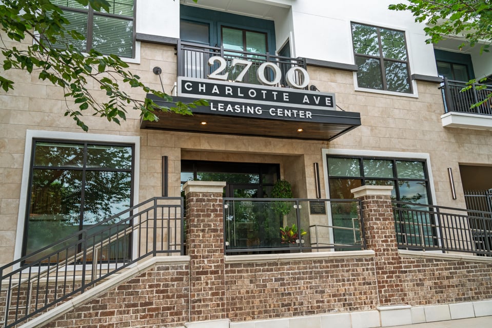 Apartments in Nashville - 2700 Charlotte Ave Apartments