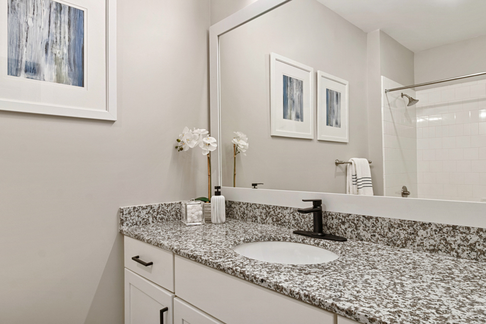 Apartments in Suwanee, GA - Artisan Station - Bathroom