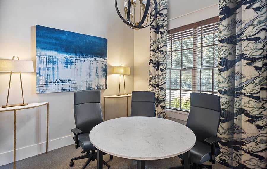 apartments in gwinnett - Artisan Station Apartments - Atlanta, GA - Conference Room