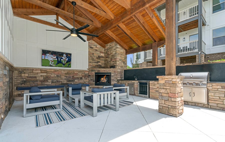 apartments for rent in gwinnett - Artisan Station Apartments - Atlanta, GA - Outdoor Lounge