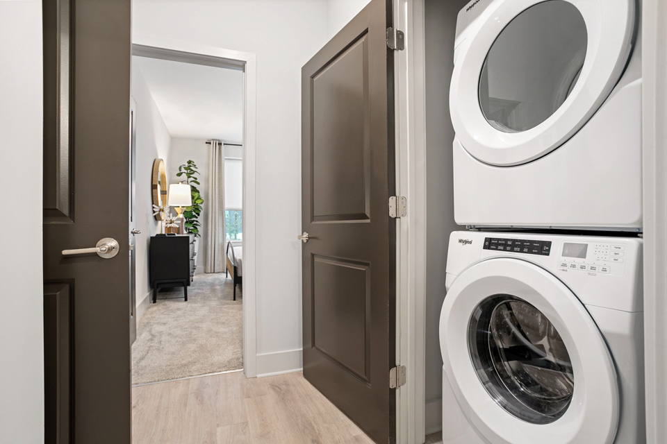 Townhomes in Atlanta, GA - Auden Apartments - Washer and Dryer