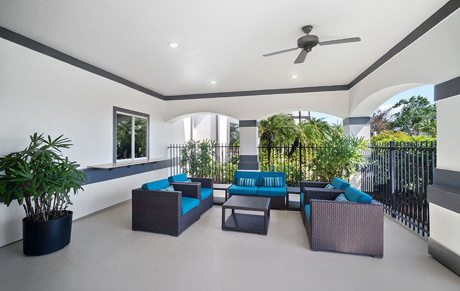 Reserve at Beachline Apartments in Orlando - Outdoor Lounge