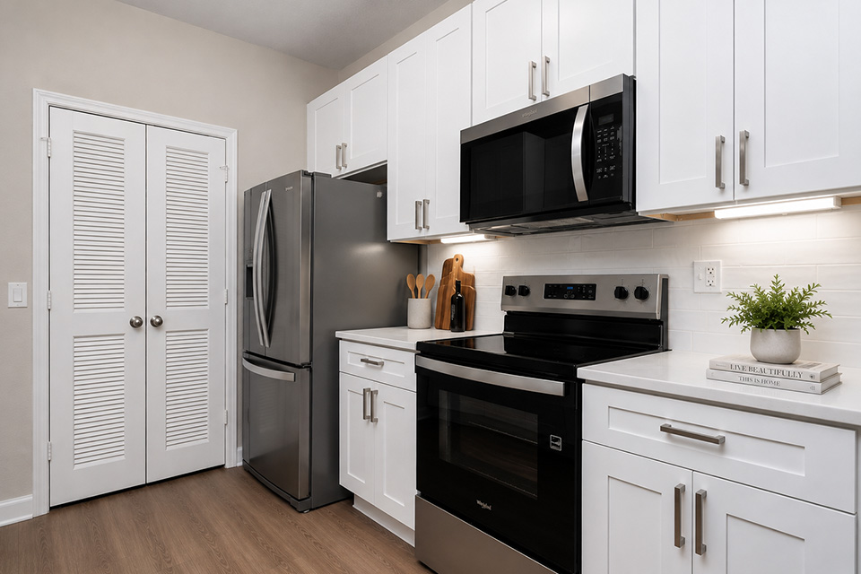 Upgraded Apartments in Lake Nona - Reserve at Beachline - Kitchen
