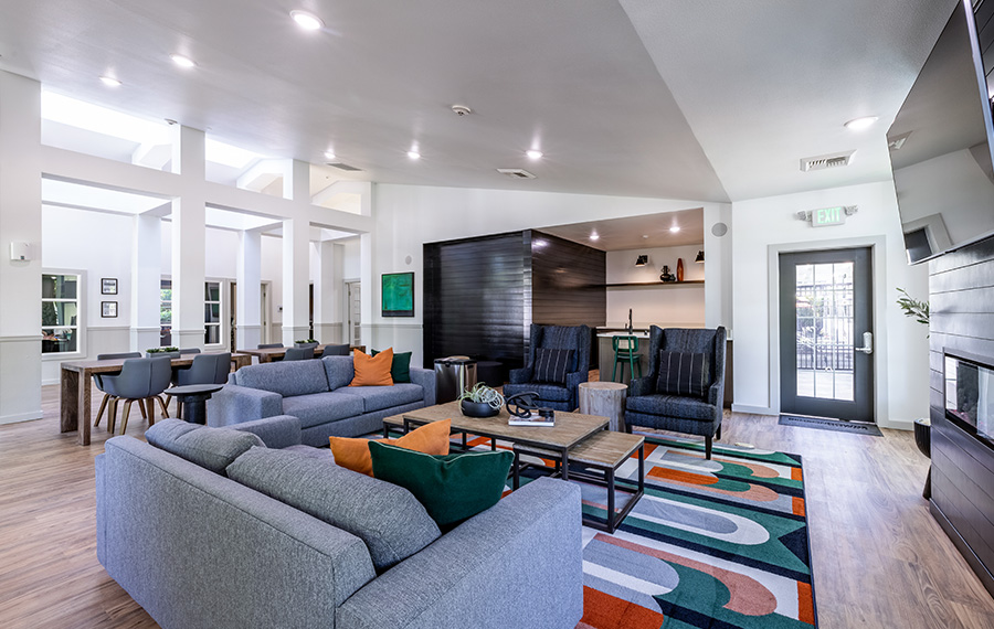 Benson Downs - Renton Apartments in Cascade-Fairwood - clubhouse
