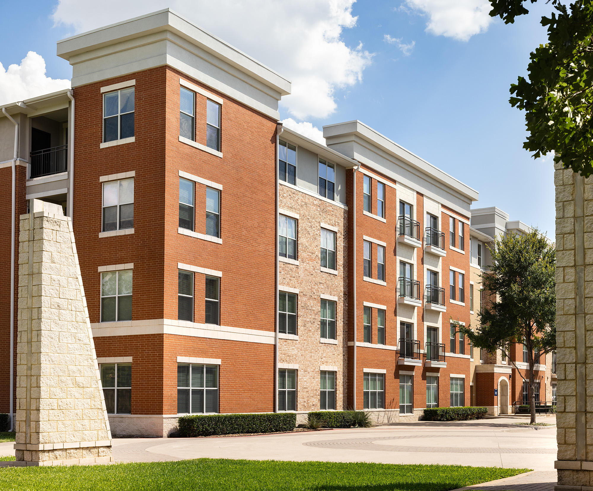 Brick Row - Downtown Plano apartments - garages