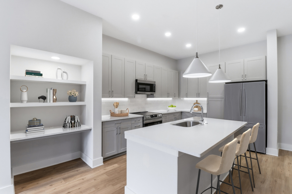 Gourmet Kitchen with Townhome-style Floor Plans | Brooking Square Rentals near Mount Pleasant, SC