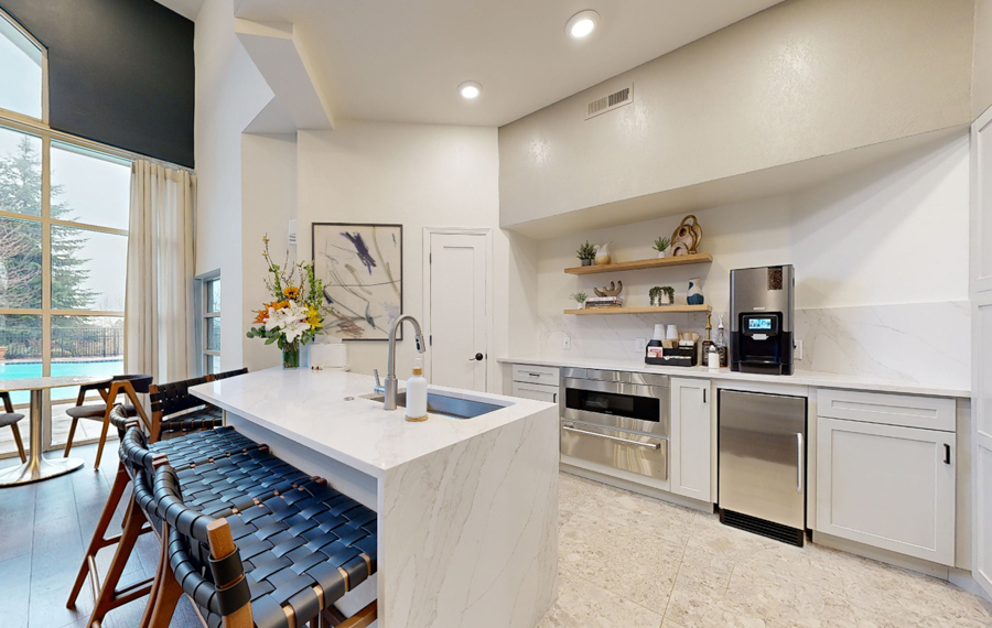 Apartments in the West Linn-Wilsonville School District - Cascade Summit - Clubhouse