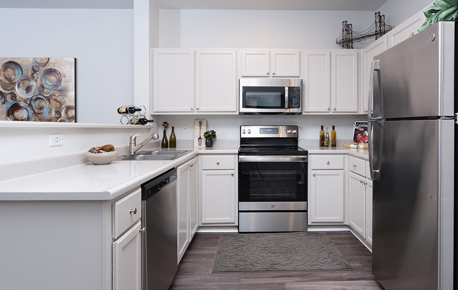 Cascade Summit - Parker Crest apartments in West Linn, OR - kitchen