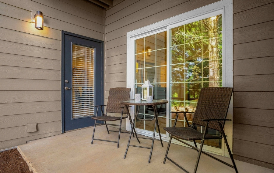 Cascade Summit - Parker Crest apartments in West Linn, OR - Patio