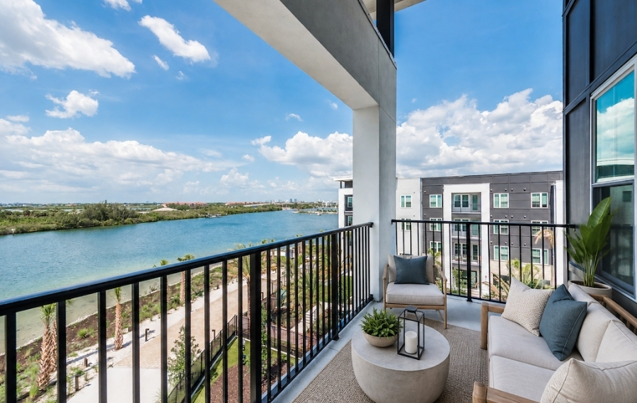 The Residence Peninsula Apartments for Rent in Tampa, FL - Balcony