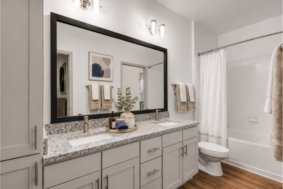 Townhomes for Rent in Charlotte - Promenade Park - Bathroom
