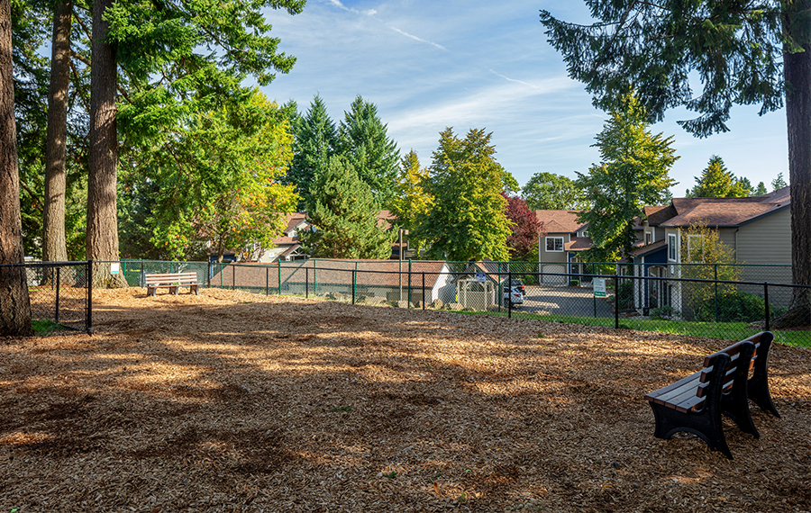 Cascade Summit - pet-friendly apartments in West Linn, OR - dog park