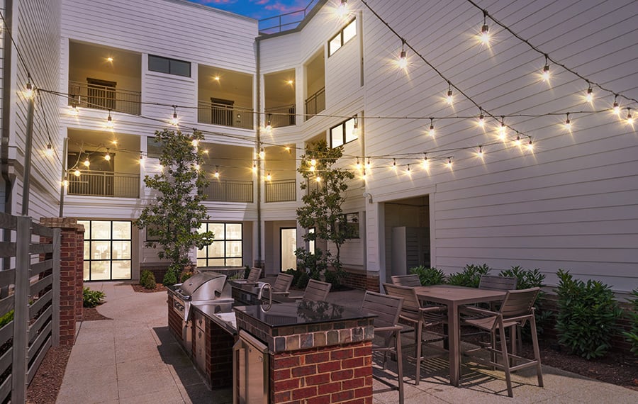Franklin, TN Lofts for Rent - Dwell at McEwen - Courtyard