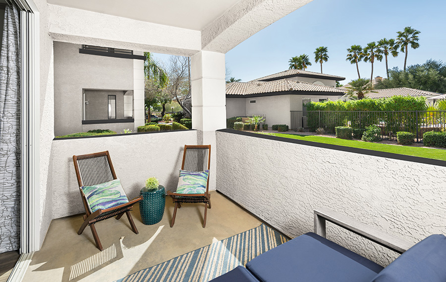 Old Town Scottsdale apartments near Air Park and TCP Golf Course - San Carlos Patio/Balcony