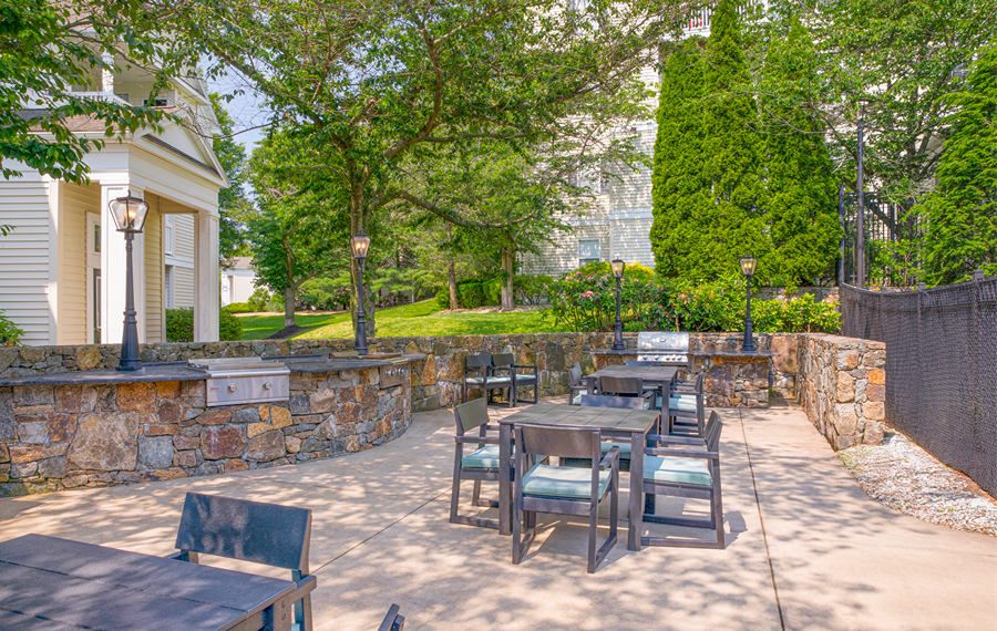 Peabody, MA Apartments for Rent - Highlands at Dearborn - Outdoor Patio