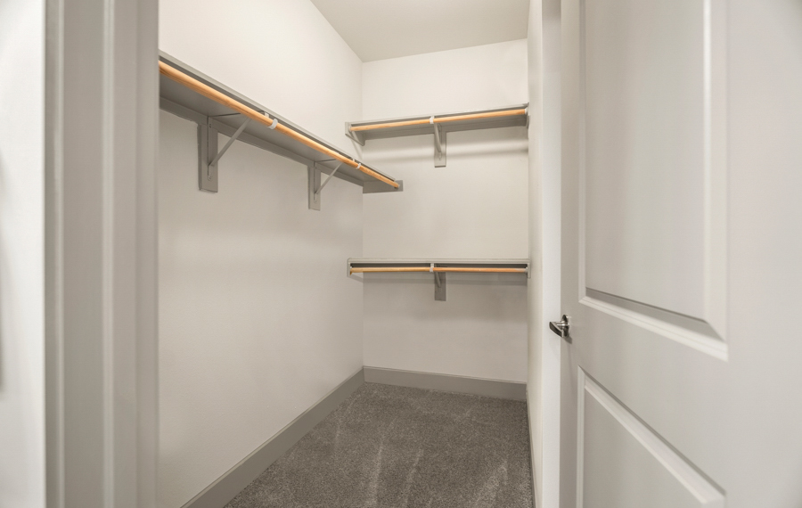 Larq Henderson | Apartments for rent in Dallas, TX | walk in closets