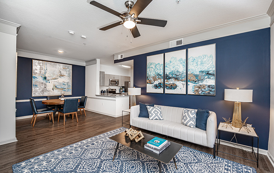 Apartments Short Pump VA - The Madison Apartments - Sunroom