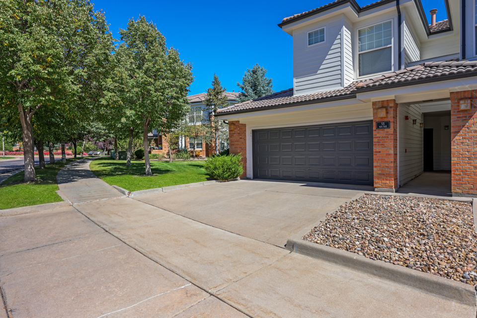 Meadows at Meridian Apartments - apartments with attached garage in Parker, CO