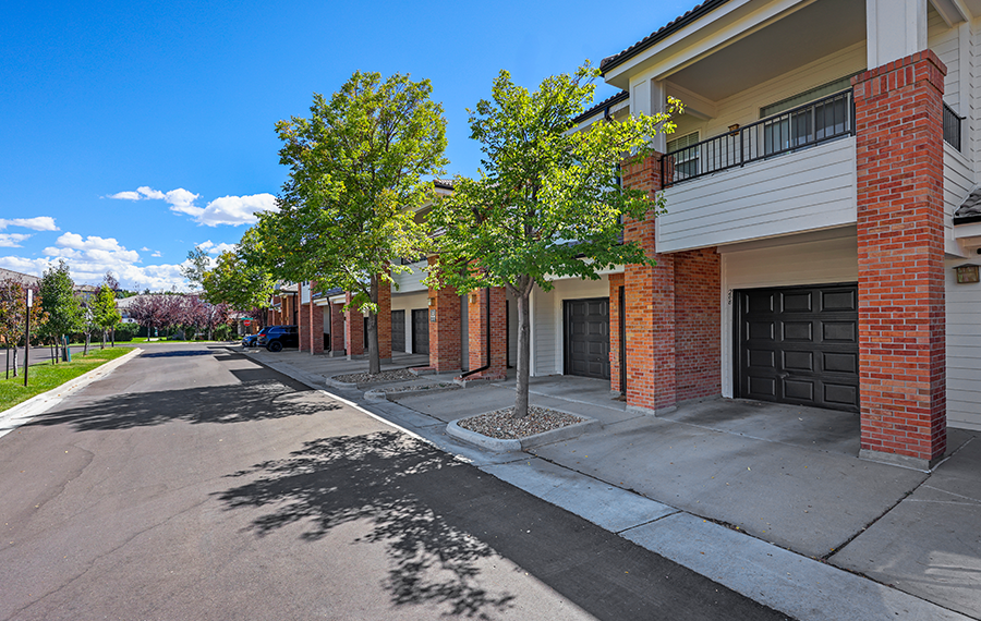 Apartments in Lone Tree co - The Meadows at Meridian - Garage Parking