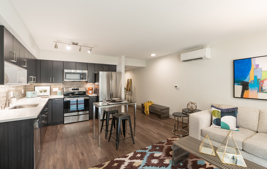 Metro 112 Apartments - apartments in Bellevue, WA - living area