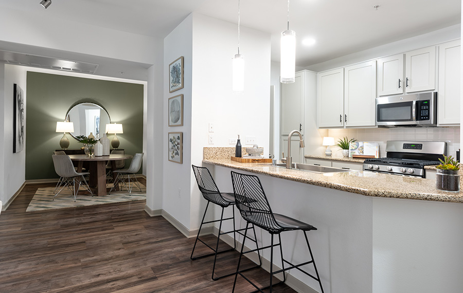 Cabrillo Heights Park apartments for rent in San Diego - Mira Bella - Kitchen