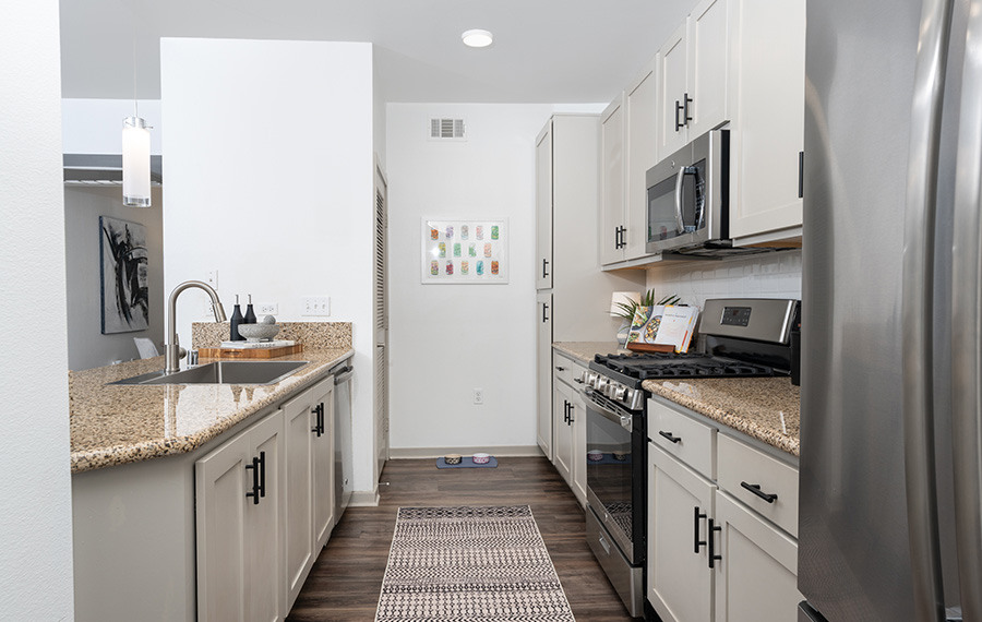 Mission Valley apartments for rent in San Diego - Mira Bella upgraded apartments