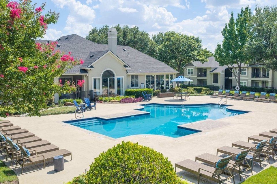 Montelena Apartments - Grapevine Texas - Pool