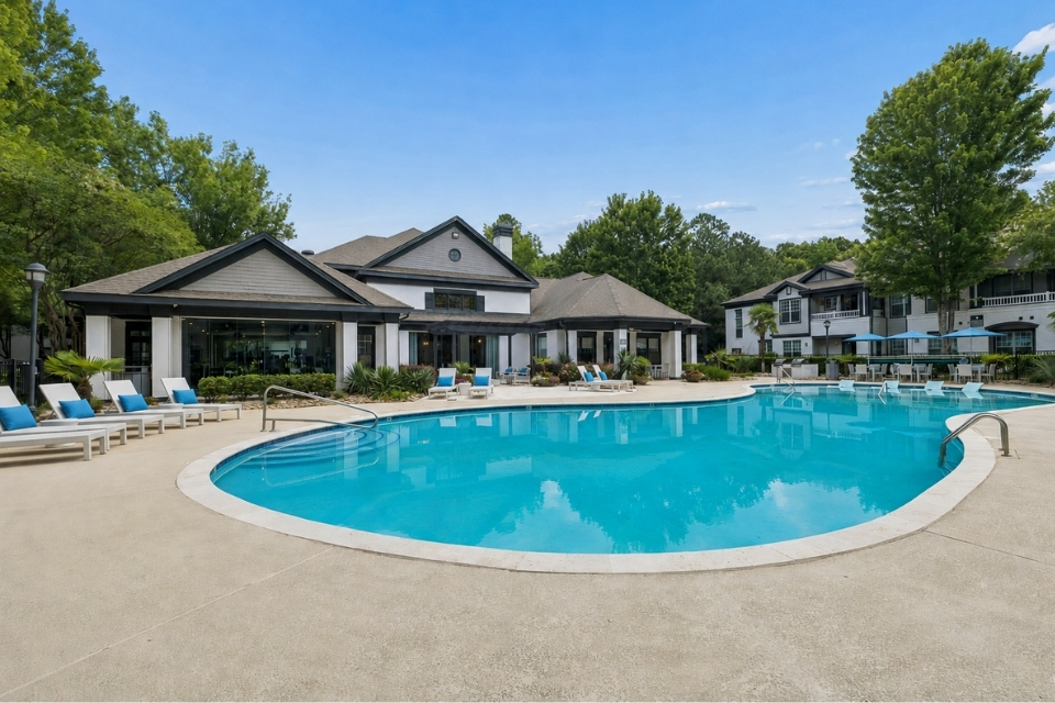 Charlotte, NC Apartments for Rent - Promenade Park - Pool