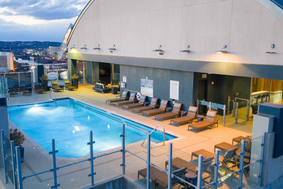 SkyHouse Austin Apartments - Rainey Street - Pool