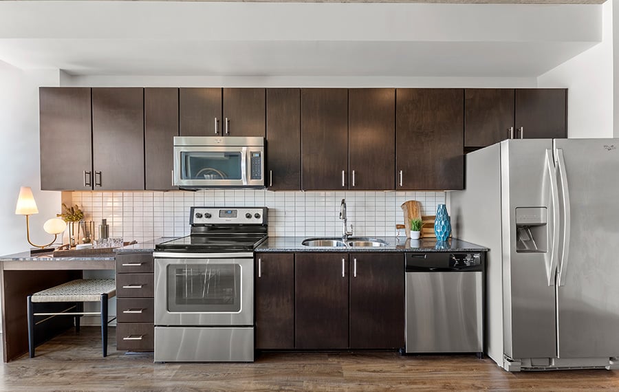 SkyHouse Dallas - Dallas, TX - granite countertops
