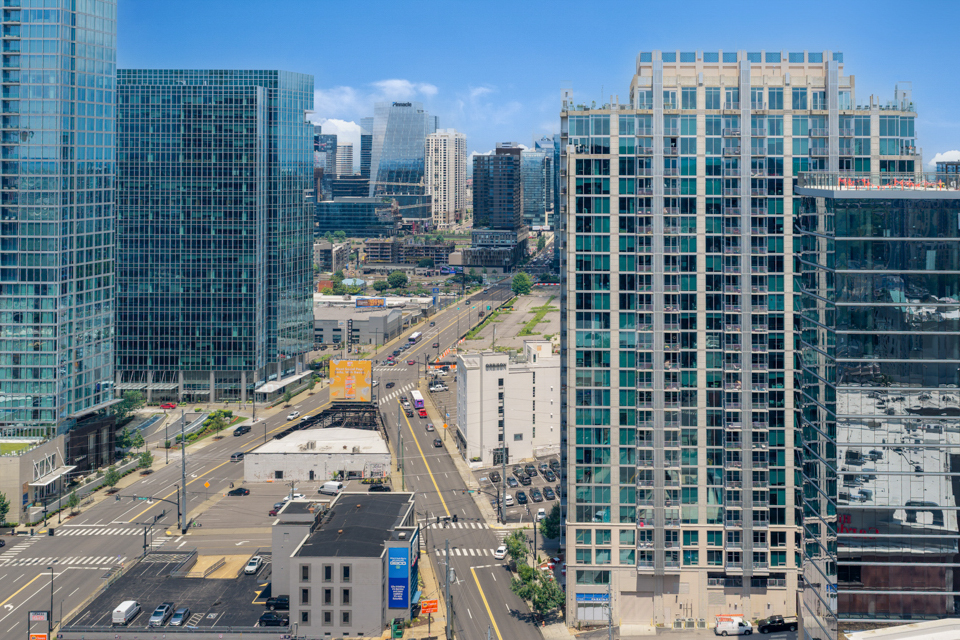 Music Row Apartments in Nashville - SkyHouse Nashville - Area