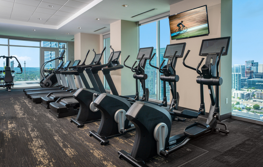 Midtown Nashville Apartments - SkyHouse Nashville - Fitness Center