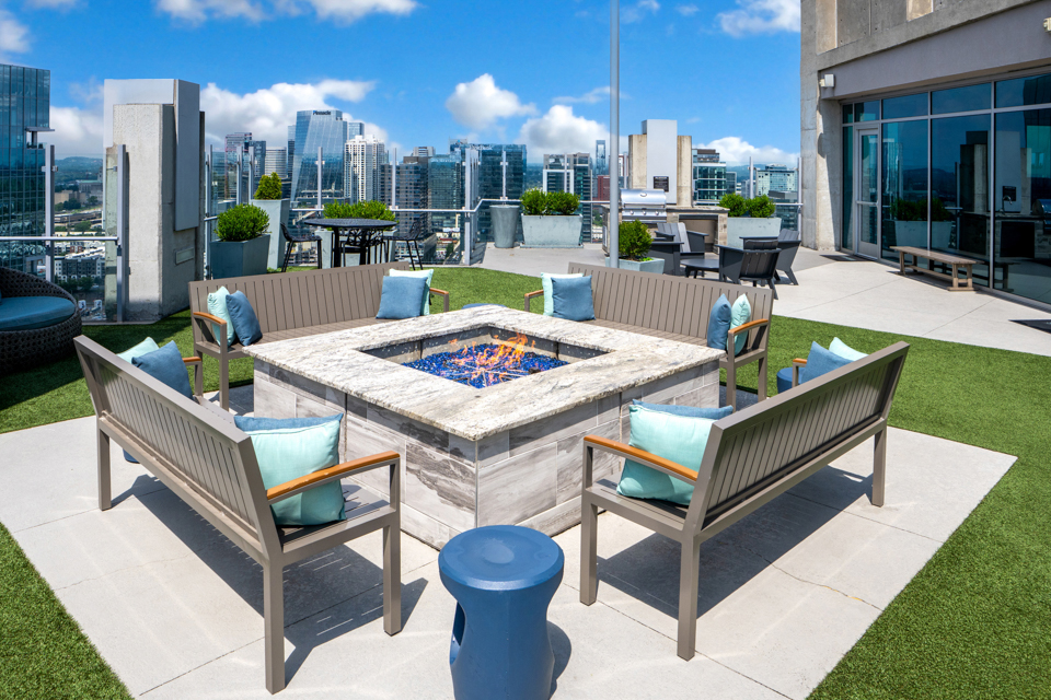 Music Row Apartments for Rent - SkyHouse Nashville - Pool