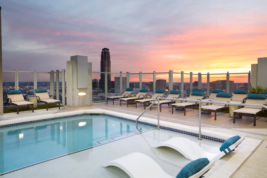 SkyHouse River Oaks Apartments near me Texas - swimming pool