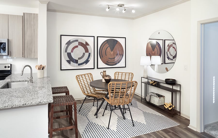 North Scottsdale Apartments - San Carlos - living area