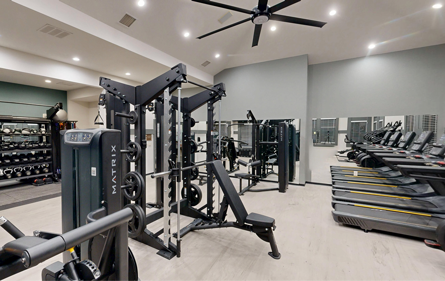 Aurora, CO Apartments - The Sanctuary at Tallyns Reach - fitness center