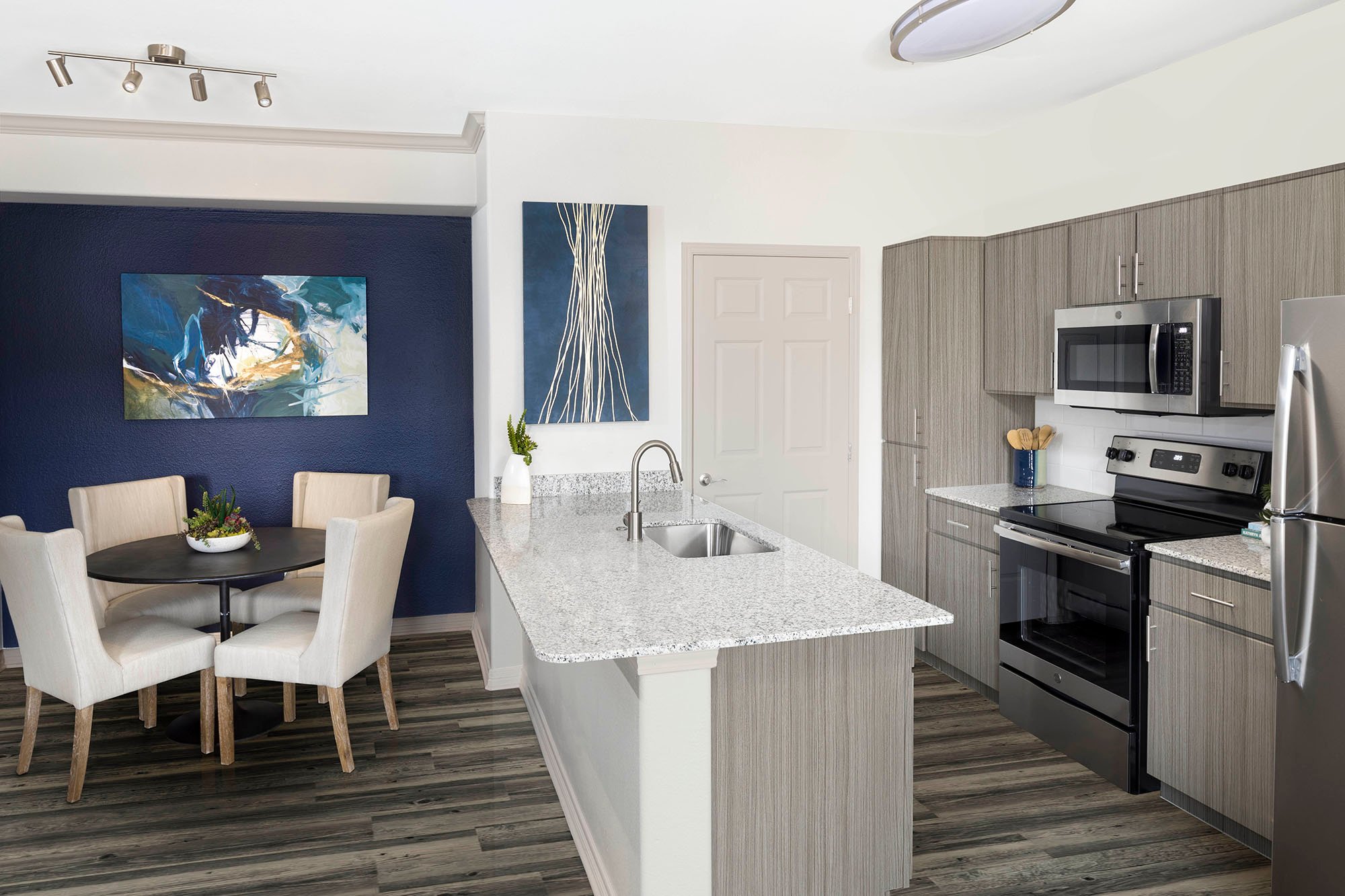 Settler's Ridge Apt near me Austin Texas Convenient