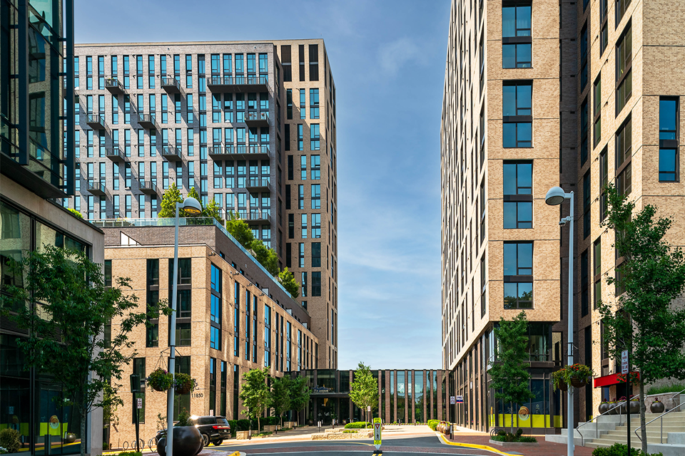 Signature Apartments community features - Apartments in Reston Town Center