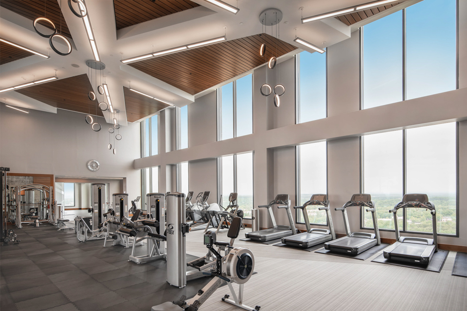 Apartments in Reston Town Center - Signature Apartments - Fitness Center