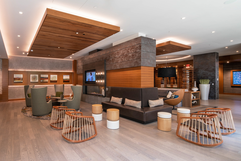 Apartments in Reston, VA - Signature Apartments at Reston Town Center - Lobby