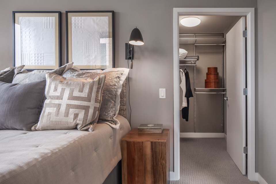 Signature Apartments at Reston Town Center - Reston, VA Signature Apartments at Reston Town Center - Reston, VA - quartz countertops- walk-in closets