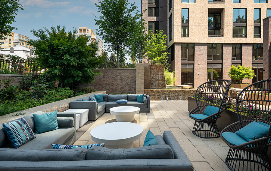 Signature at Reston Town Center Apartments - Reston, VA - outdoor seating