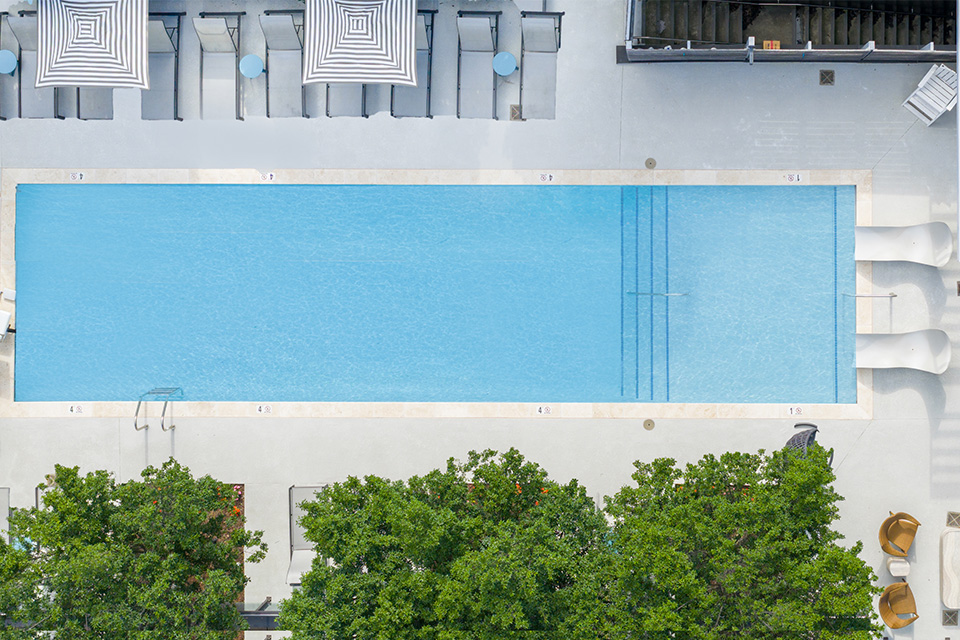2 Bedroom Apartments in Reston, VA - Signature Apartments at Reston Town Center - Pool
