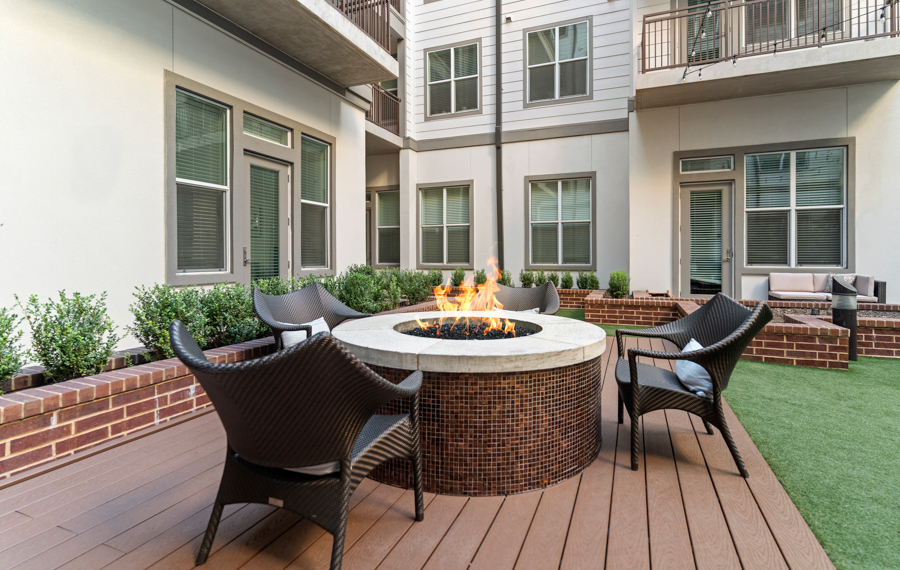 Stella Apartments in Uptown Dallas - Community Clubhouse