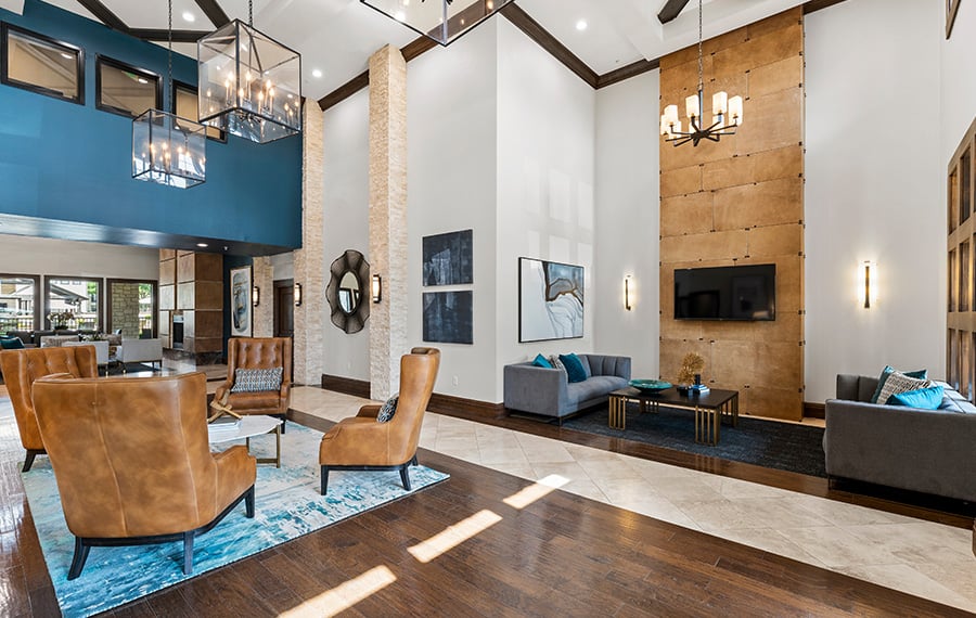 StoneLedge Apartments near me Grapevine - Swimming Pool